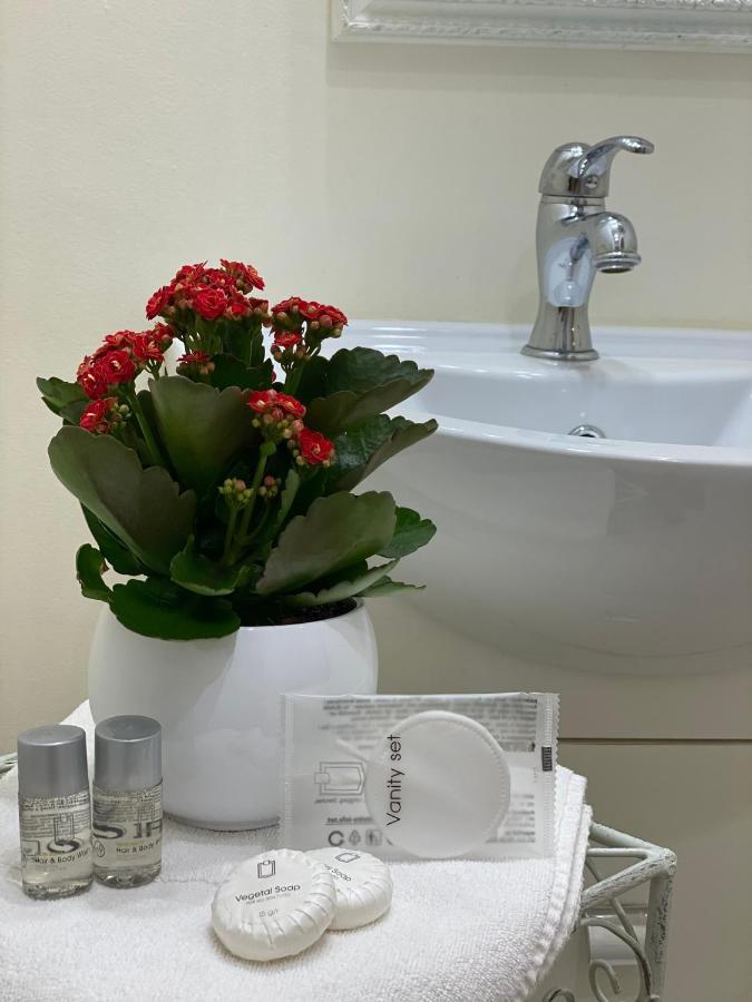 Tre Santi Bed & Breakfast Lecce Ngoại thất bức ảnh